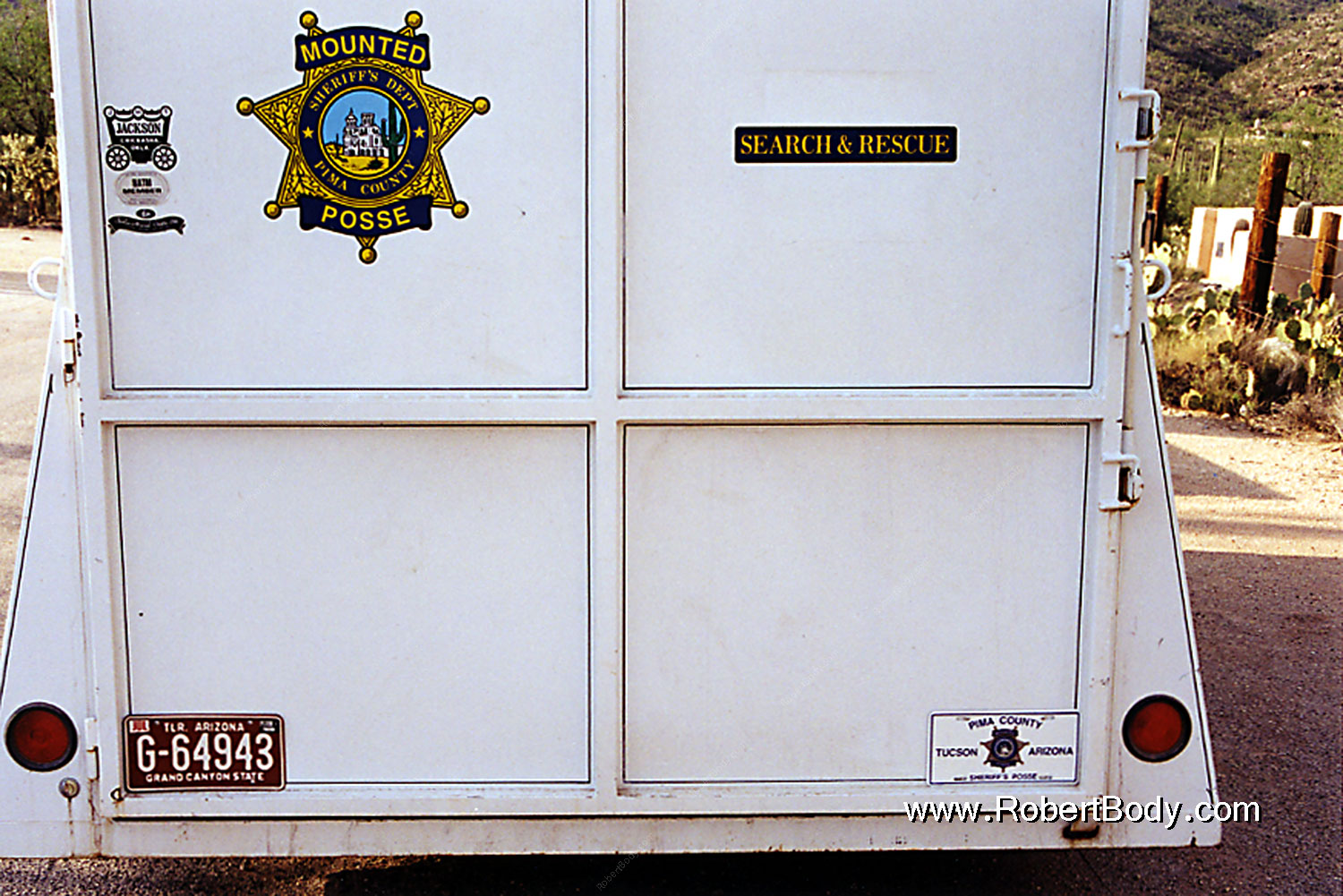 2000-08-rescue-trucks2