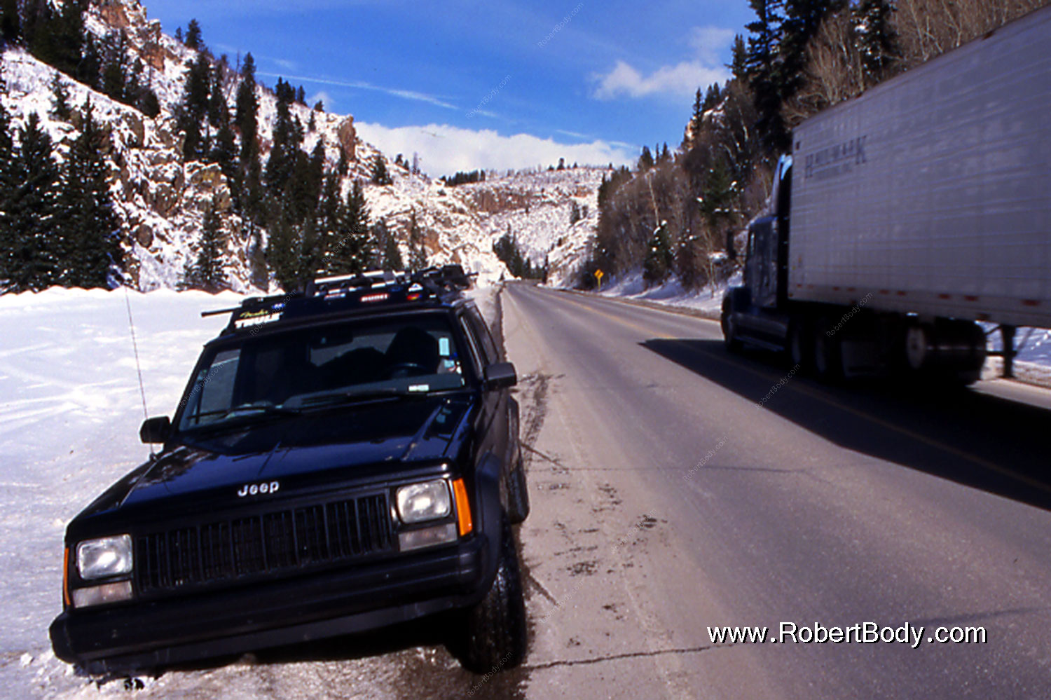 2000-12-phx-tor-jeep-park
