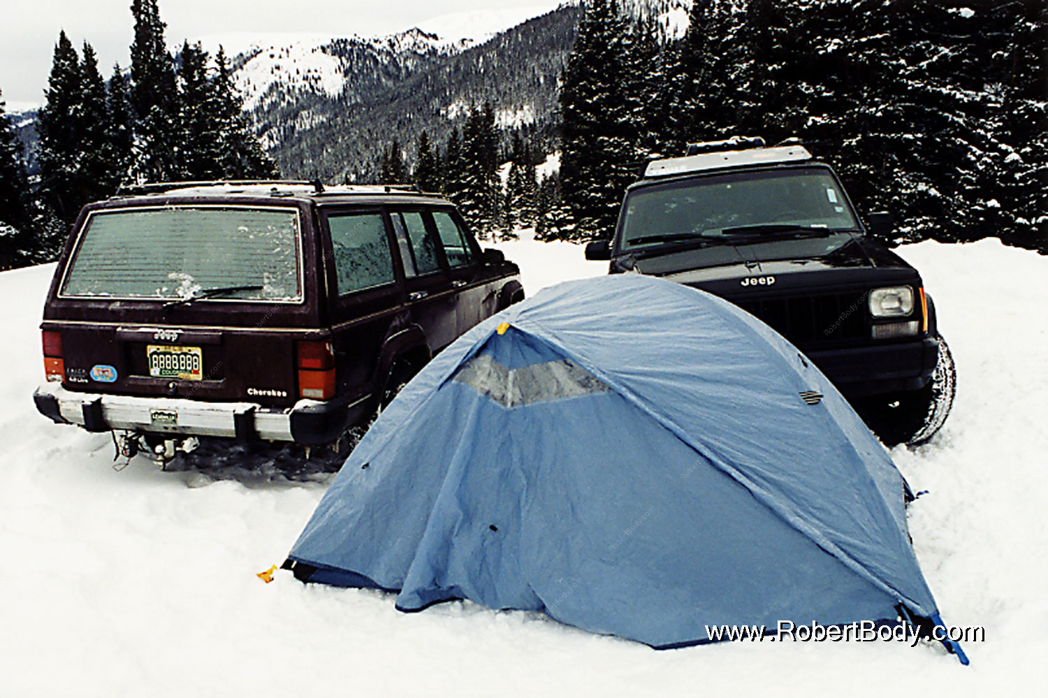 2000-12-phx-tor-lead-jeeps-tent