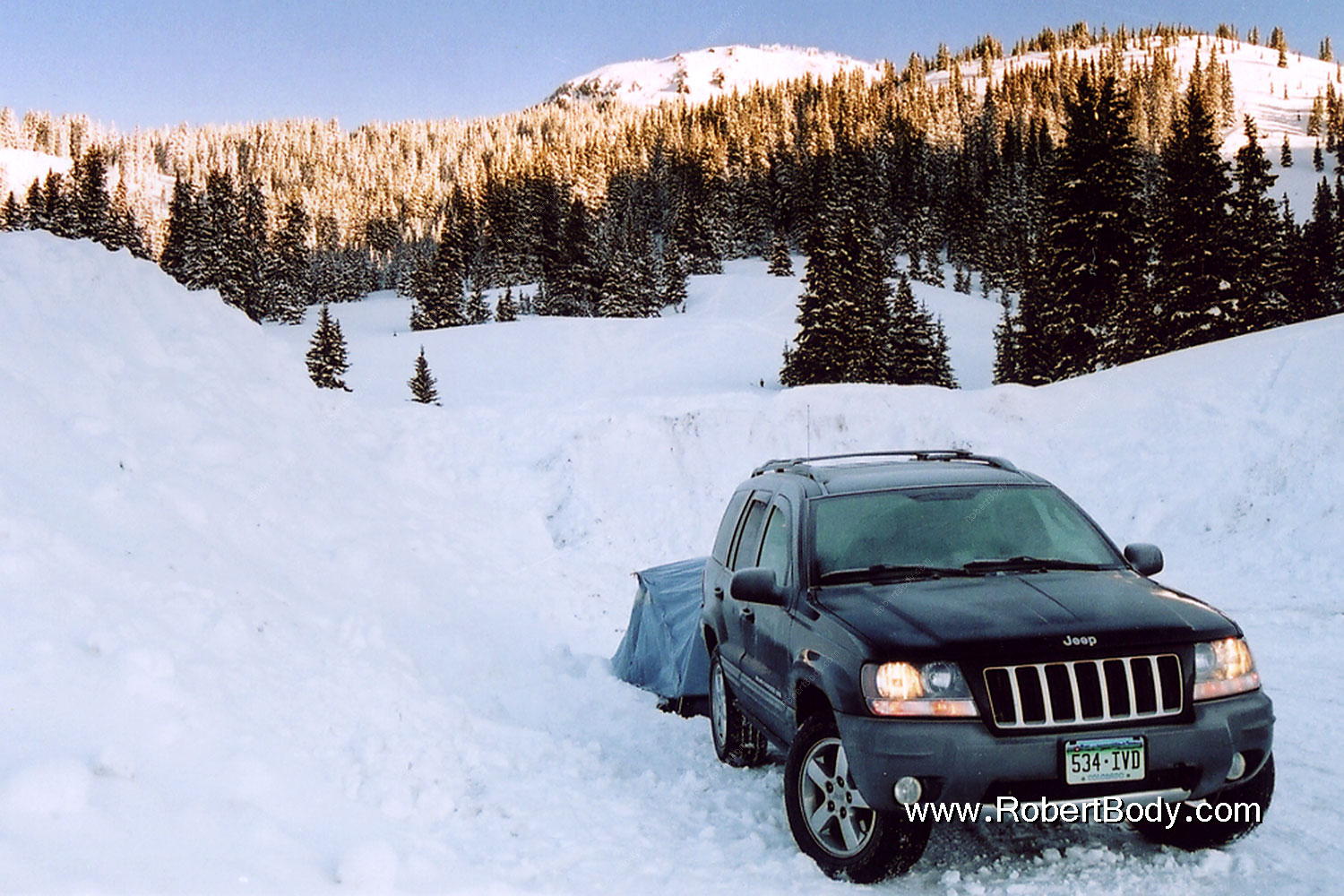2005-03-wolfcreek-jeep-tent