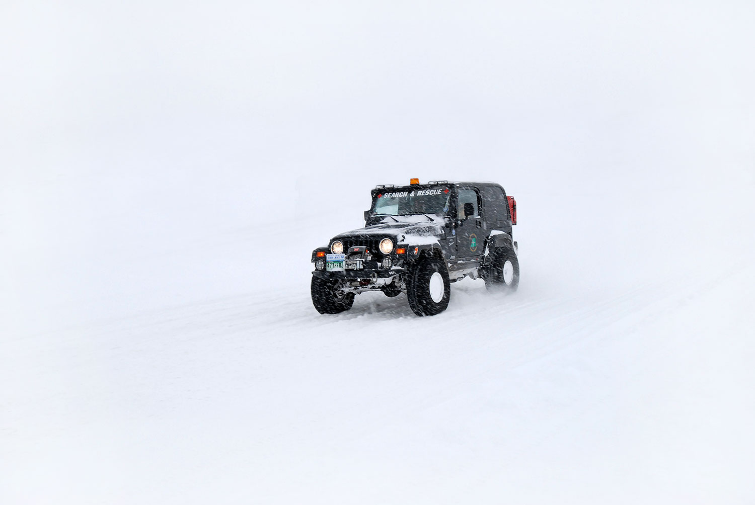 2006-12-21-lone-jeep-rescue