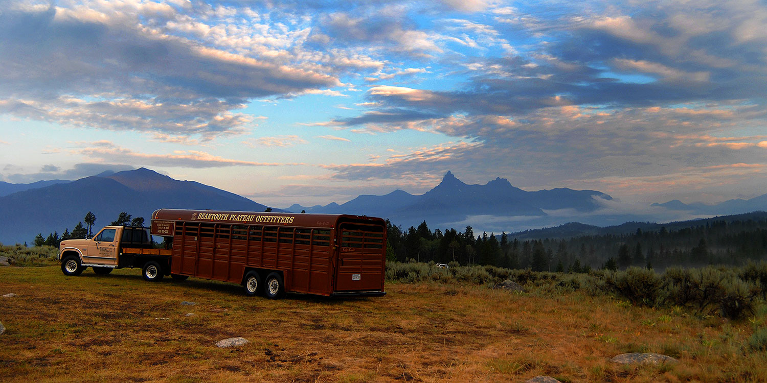 2007-07-26-mt-bear-outfit02-pano