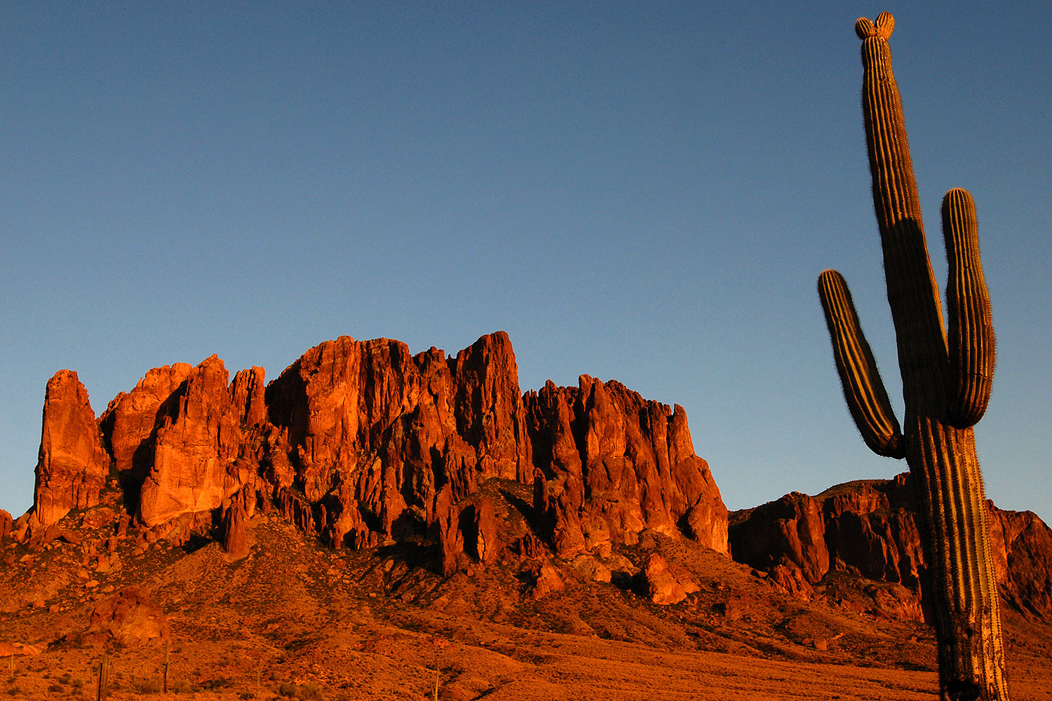 Superstition Mountains â€¦ May 2008