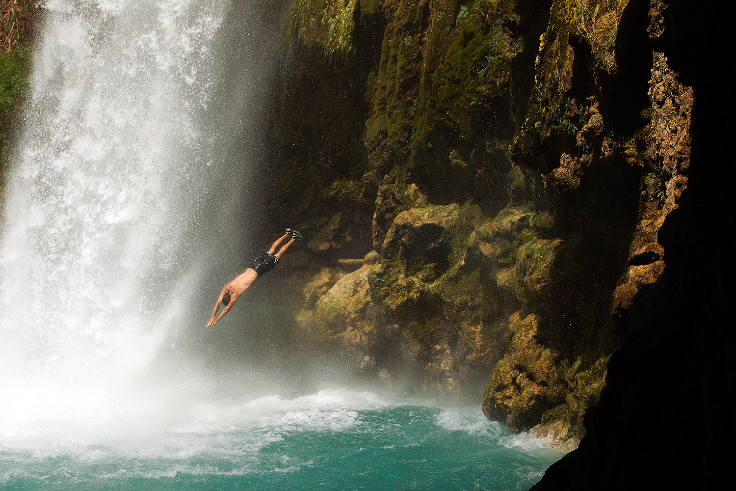 2010-06-20-havasu-people-7147