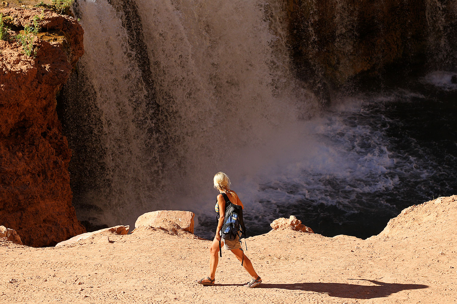 2010-06-21-havasu-people-6903