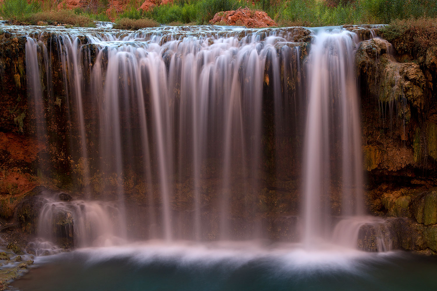 2011-06-26-havasu-rock-falls-80640