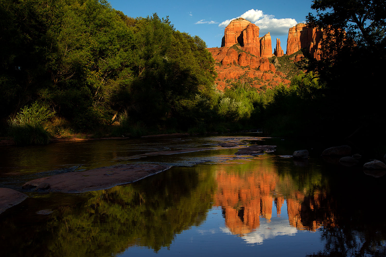 2011-08-22-sedona-cathedral-90655