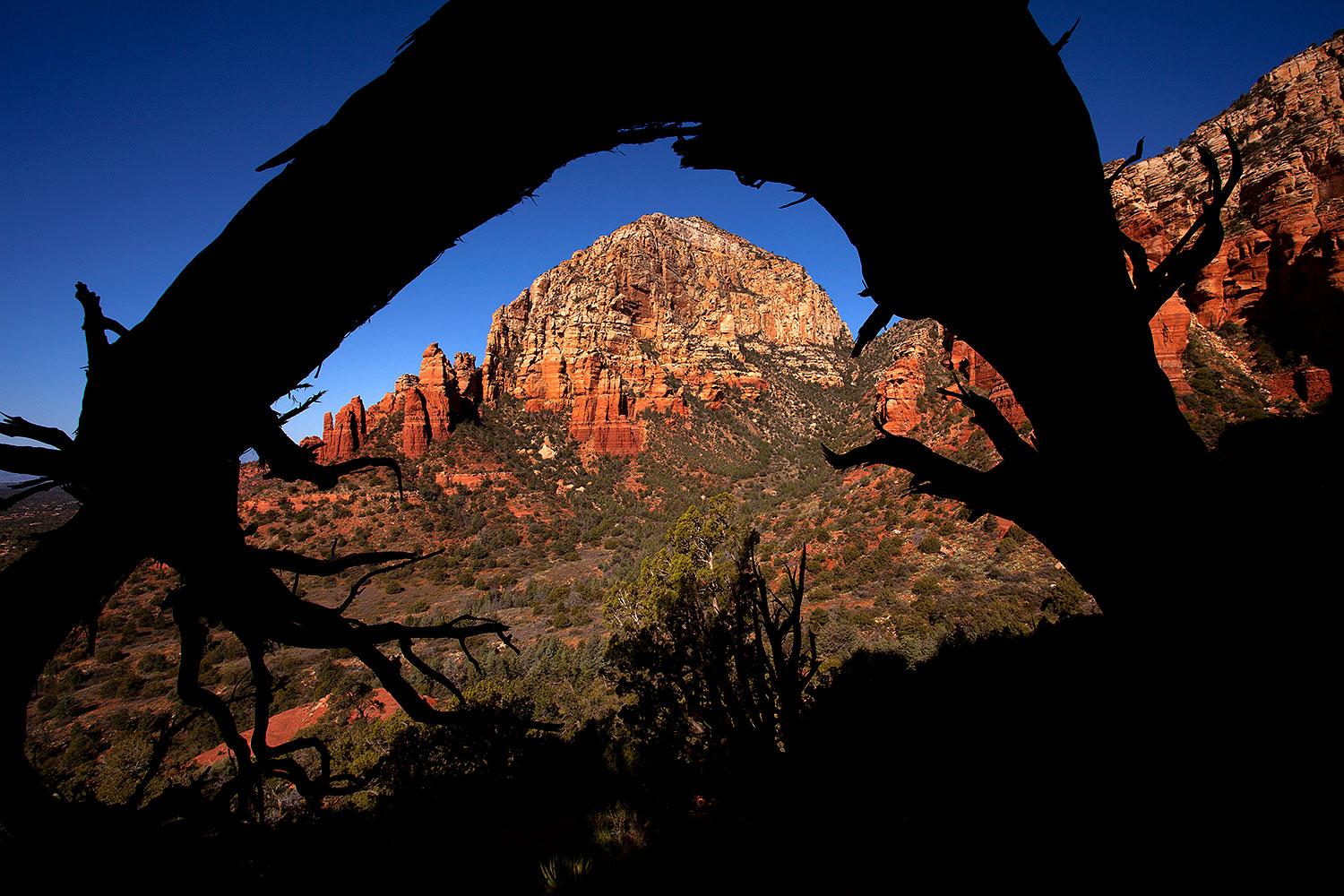 2012-04-16-sedona-arch-5d2_0751