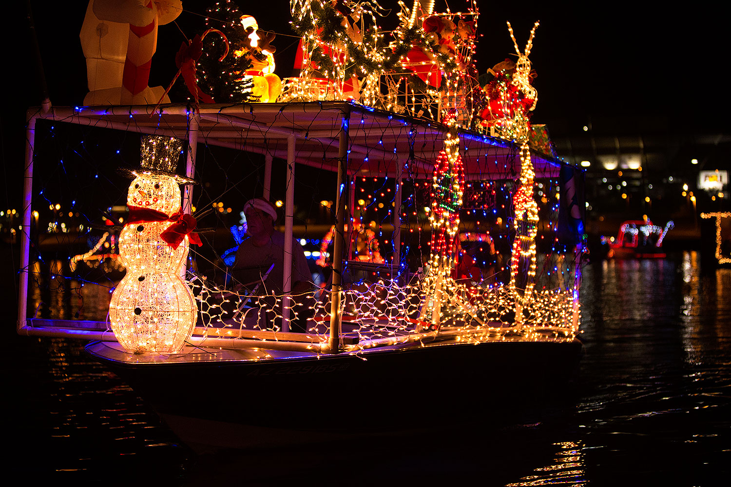 2012-12-08-tempe-boat-parade-8701