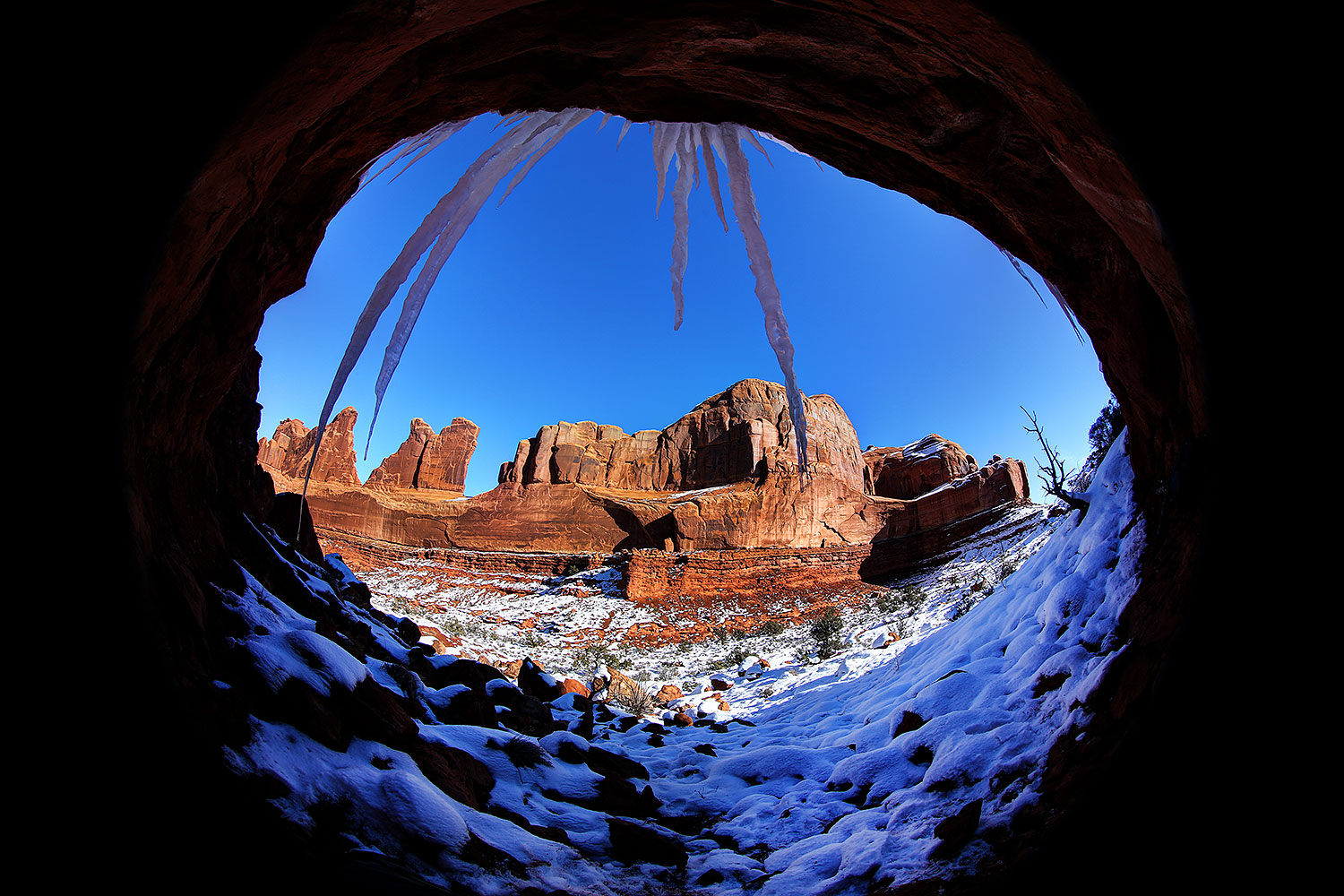 2013-12-22-arches-park-ice-3-5d3_6202
