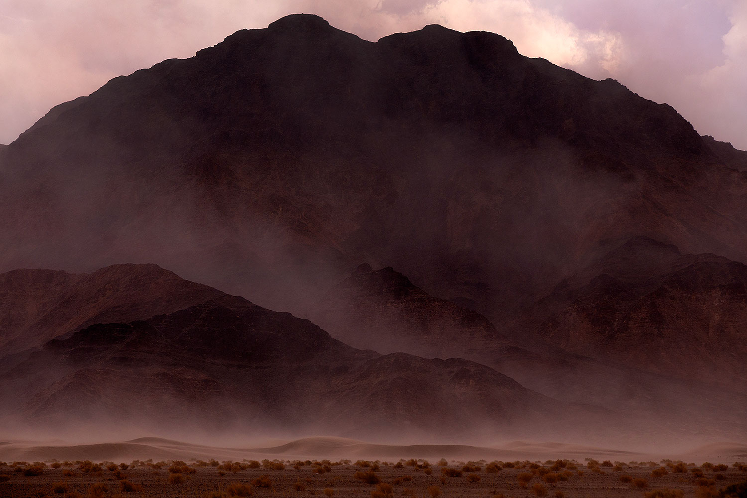 Sandstorm and rainstorm in Dumont Little Dunes, California â€¦ July 2015