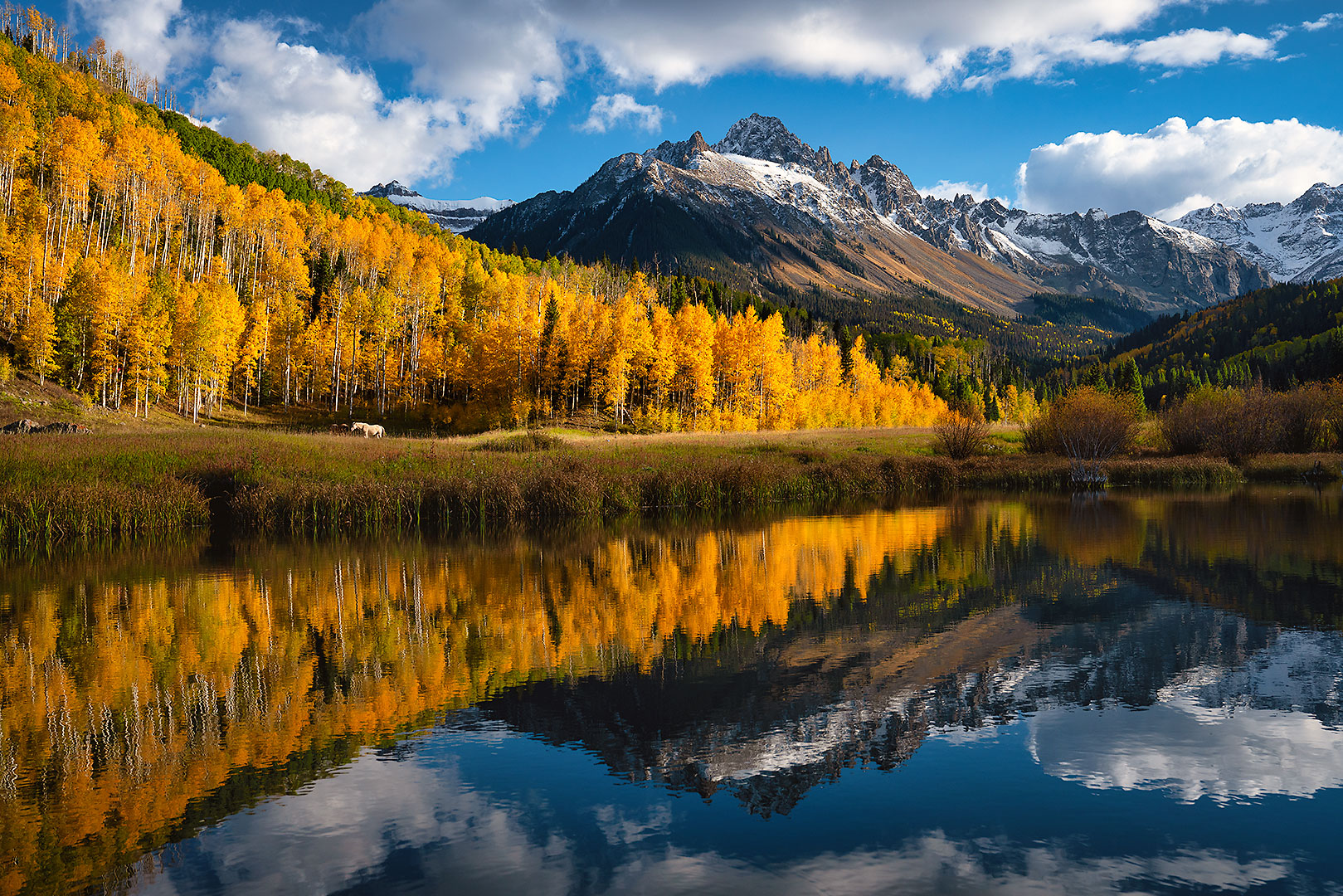 2022-10-06-sneffels-reflection-a7r3_2394