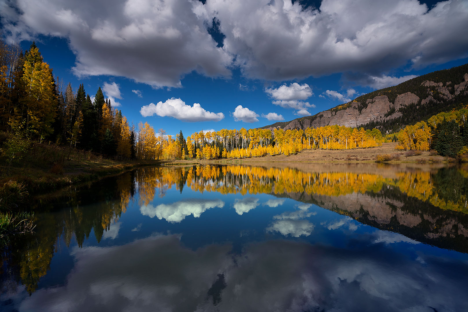 2022-10-09-rowdy-reflection-a7r3_2990